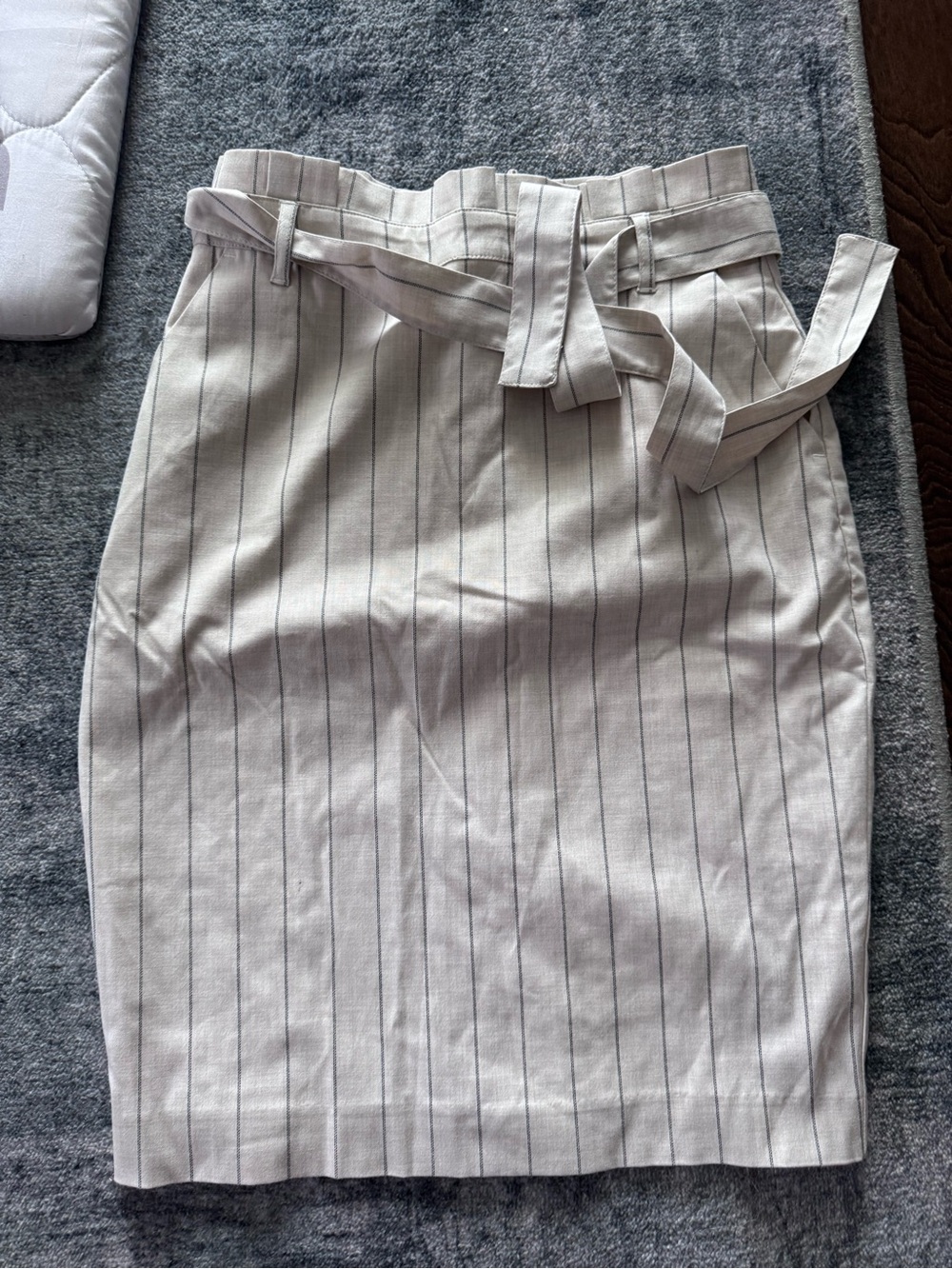 Banana Republic Cream Pinstripe Paperbag Waist Pencil Skirt